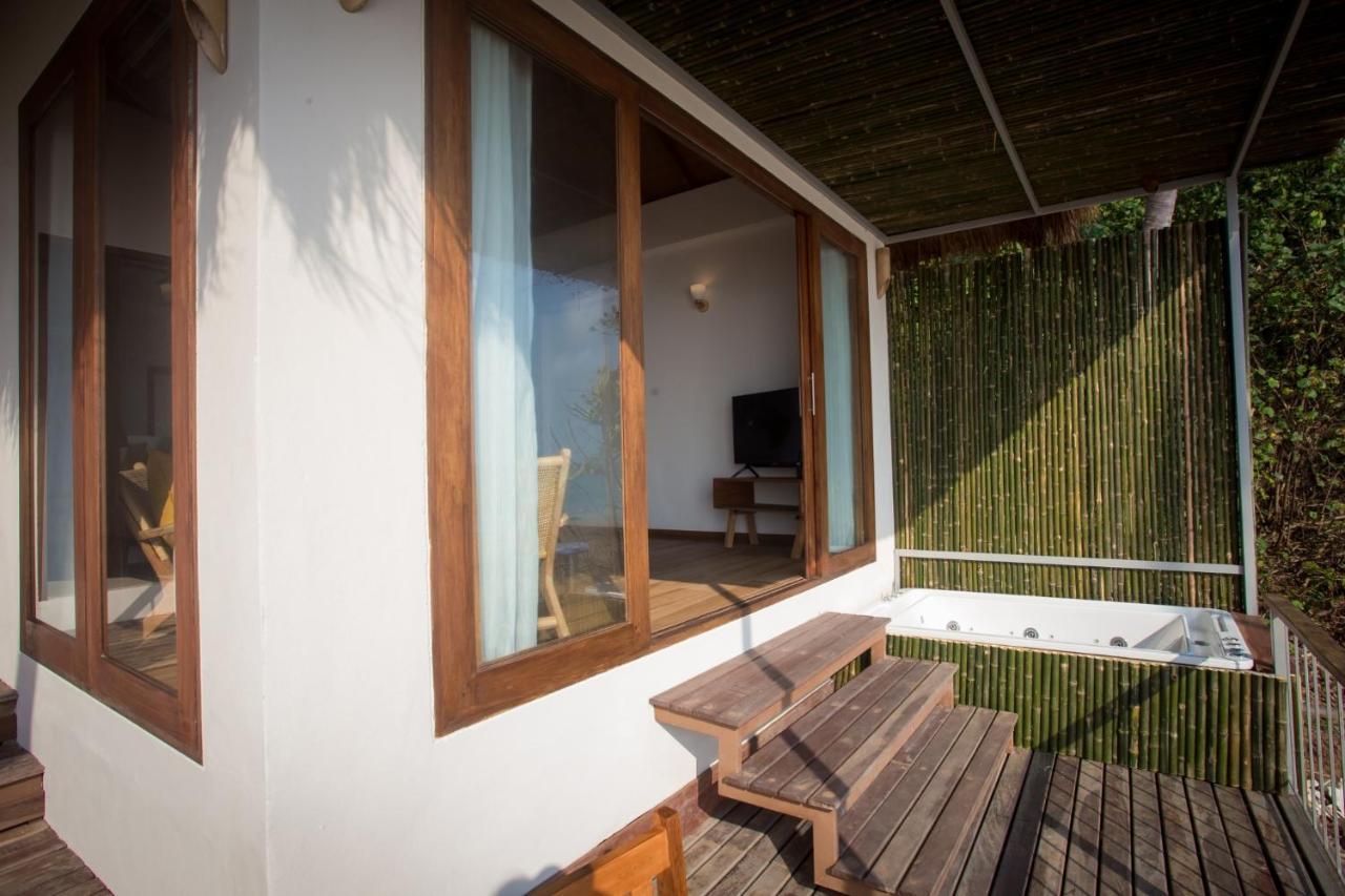 The Nest Private Beach Resort Chumphon Esterno foto