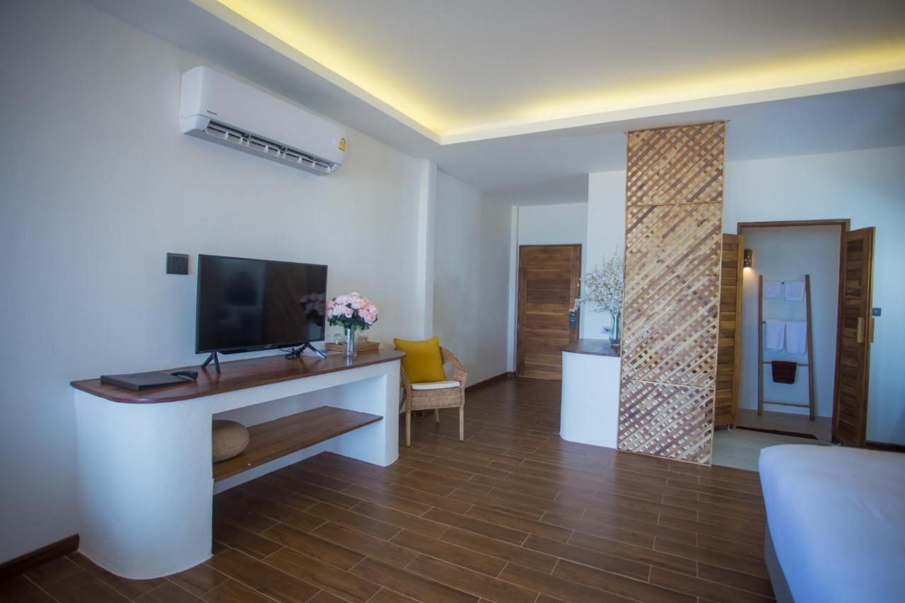 The Nest Private Beach Resort Chumphon Esterno foto