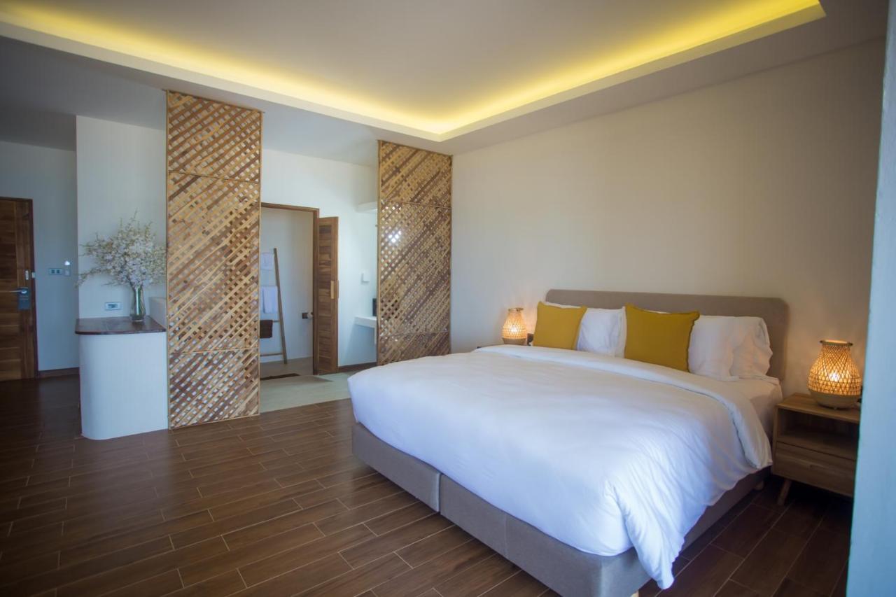 The Nest Private Beach Resort Chumphon Esterno foto